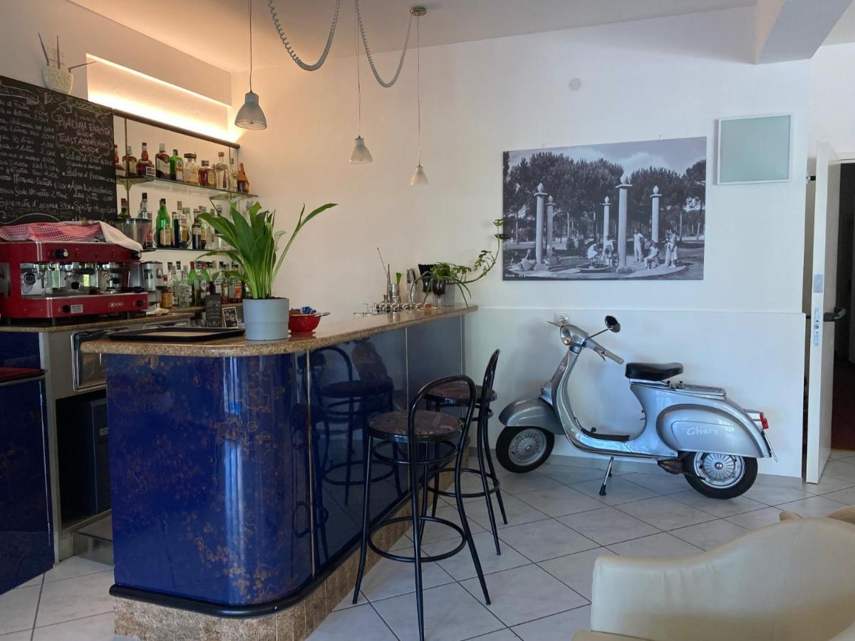 Hotel Chery Милано Мартима Екстериор снимка