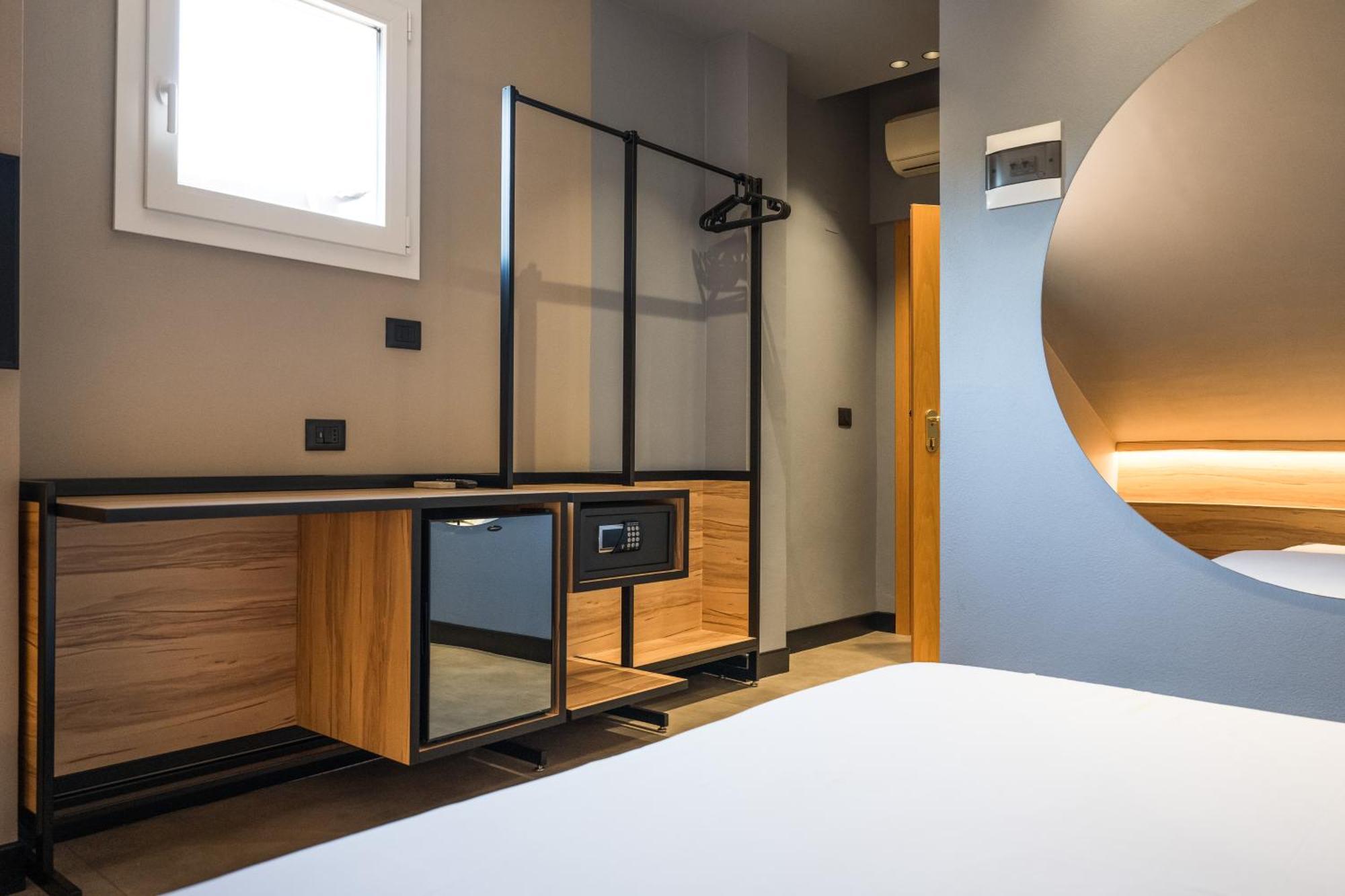 Hotel Chery Милано Мартима Екстериор снимка